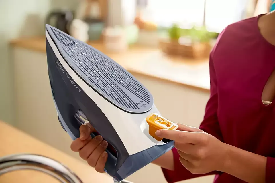 اتو بخار فیلیپس 7030